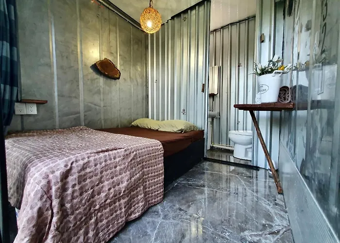 Simple Inc Bathroom 6 *