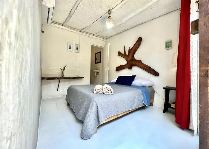 Simple Inc Bathroom 6